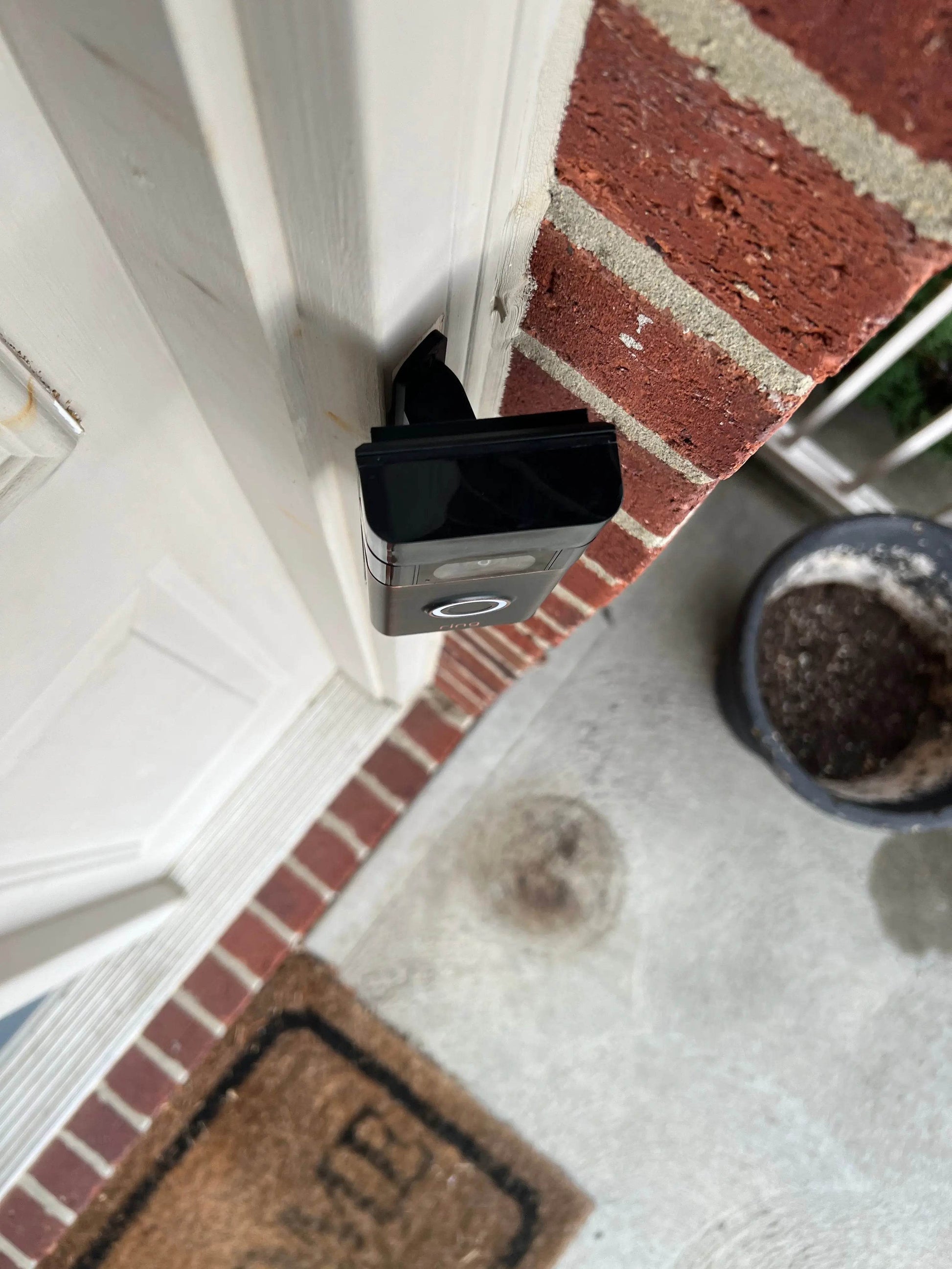 Corner Doorbell Mount Angled 30º 1in Fixed Trim Narrow/Slim Mount for Video Doorbells - DoorbellMount.Com