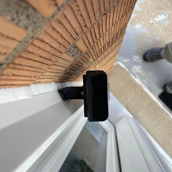 Fixed 45 degree corner doorbell mount with narrow three-quarter inch base for the Cove Doorbell Cam