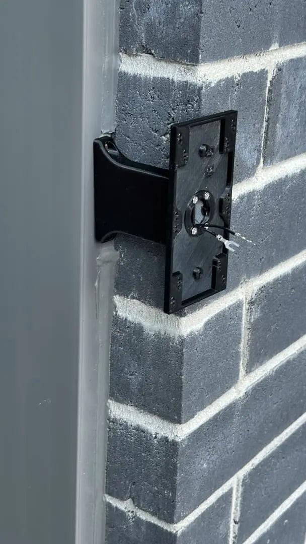 Arlo Essential Doorbell Brick Extension - 9/16in Wide Base - Offset Extend Over Side of Brick - DoorbellMount.Com