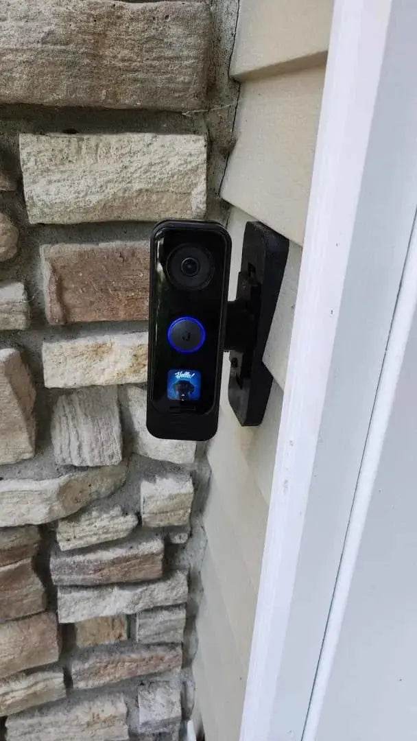 Adjustable Swivel 90° Doorbell Mount for Side Walls to Turn 90 Degrees - DoorbellMount.Com