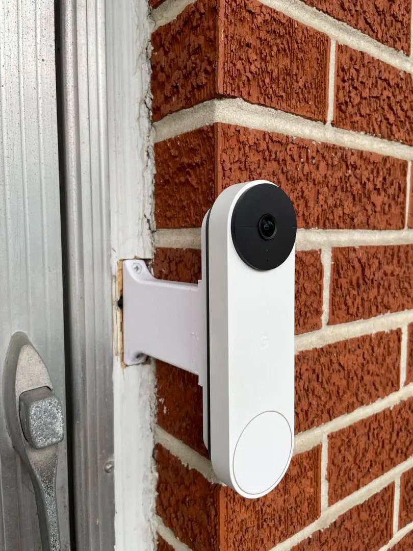 Arlo 2k Gen2 Video Doorbell Brick Extension - 9/16in Wide Base - Offset Extend Over Side of Brick - DoorbellMount.Com